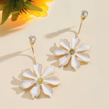 White Spring Luxury Gold Earring