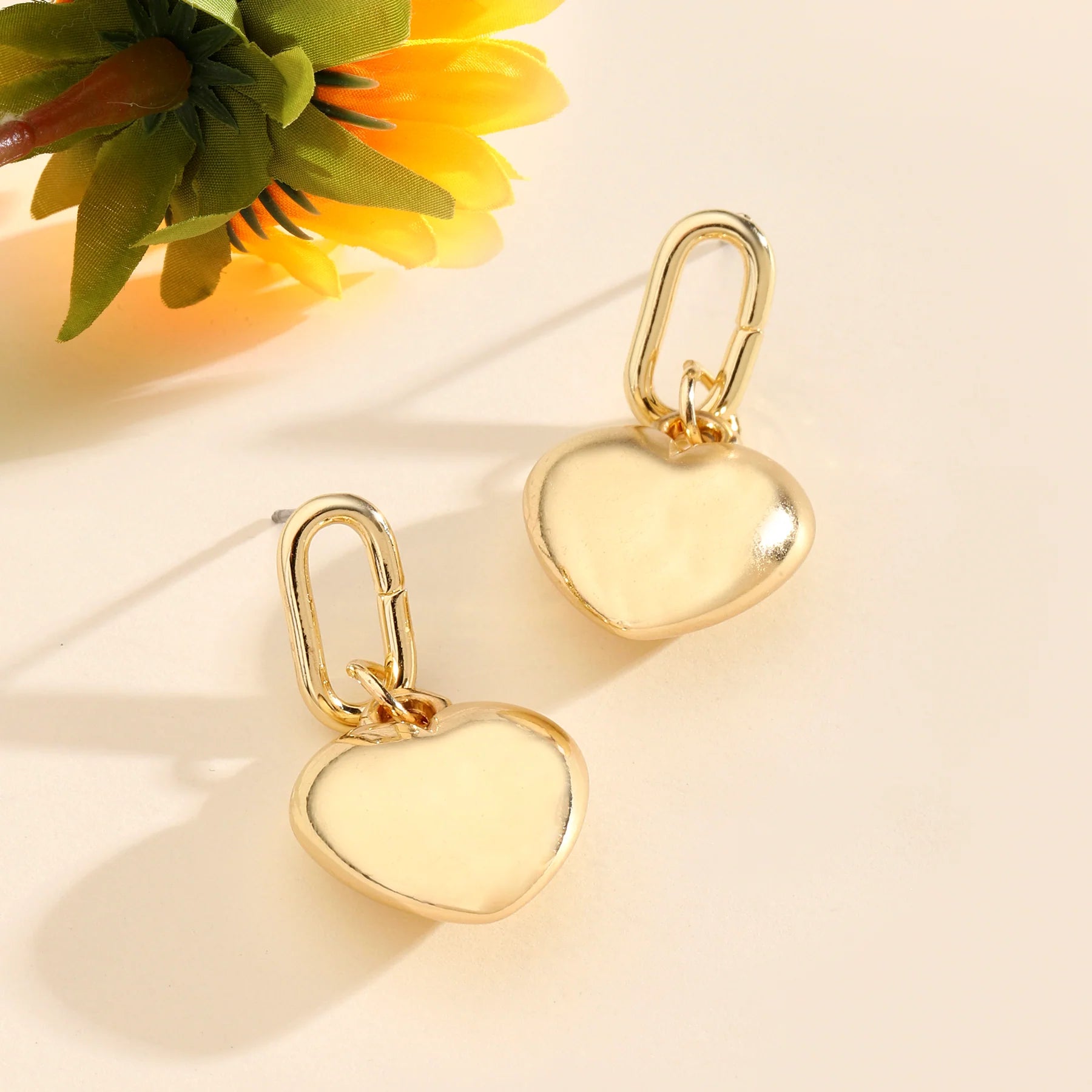 Hanging Heart Gold Earring