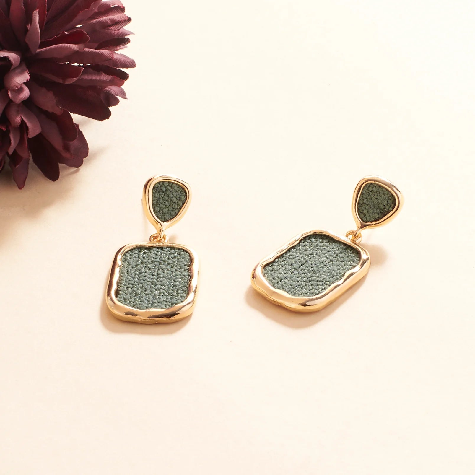 Zest Green Gold Earring