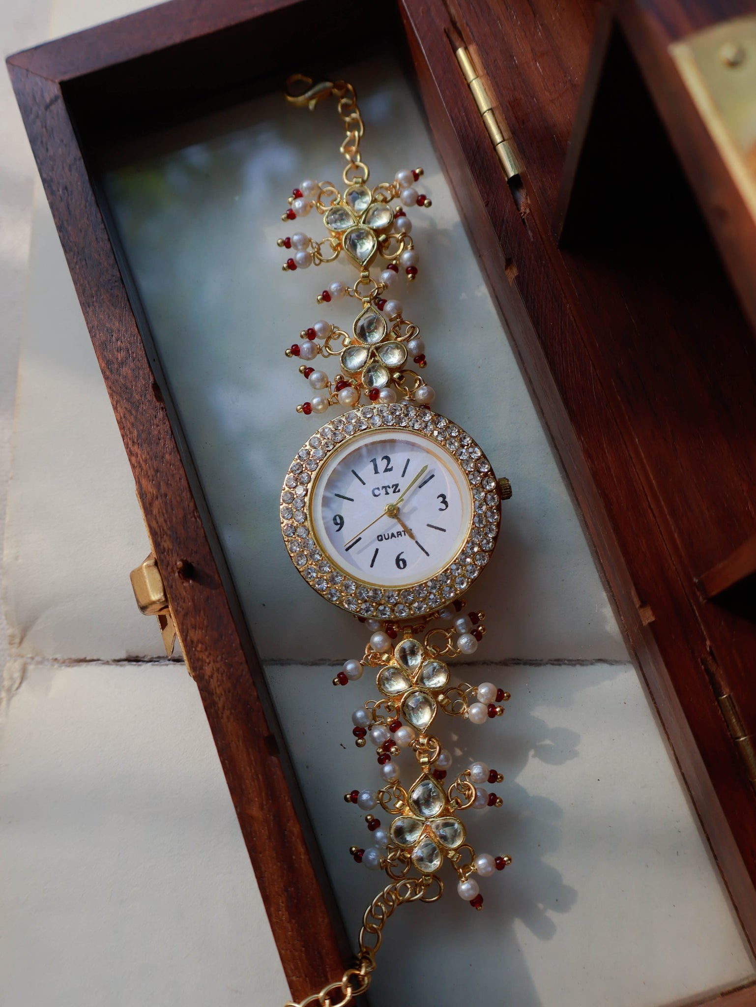 Kundan Red Wrist Watch