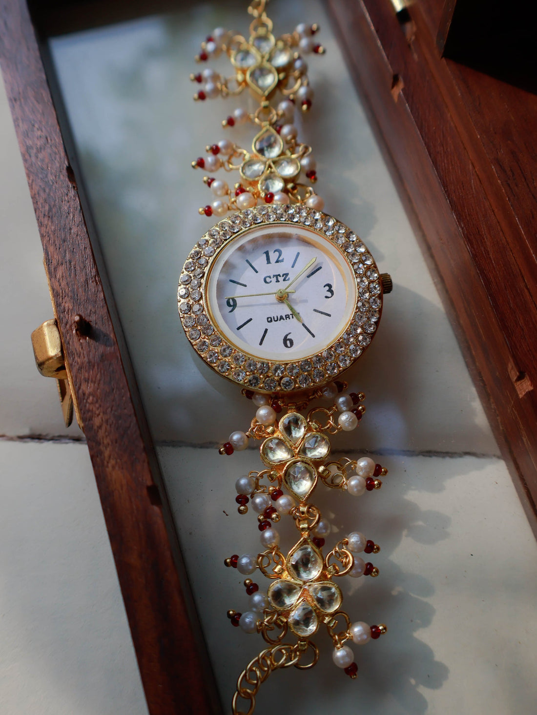 Kundan Red Wrist Watch