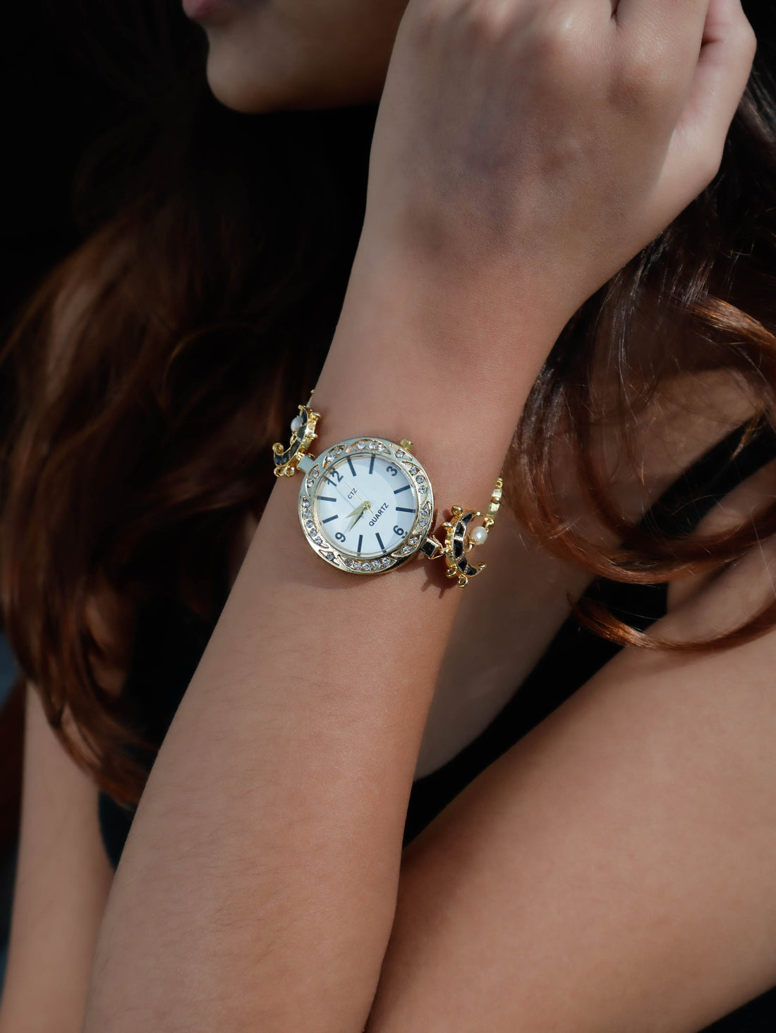 Kundan Women Wrist Chain Watch