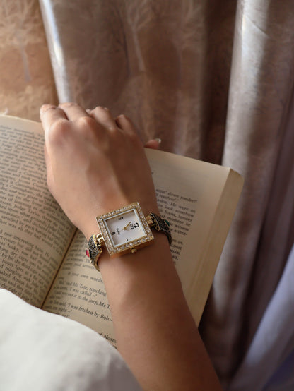 Embossed Wrist gold-plated Watch