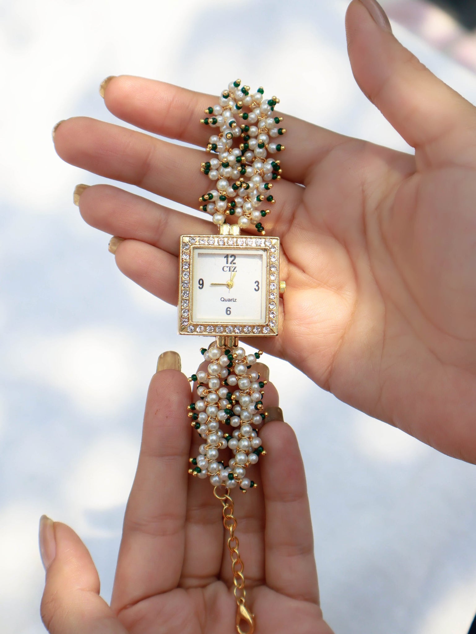 Pearl Green Wrist Watch