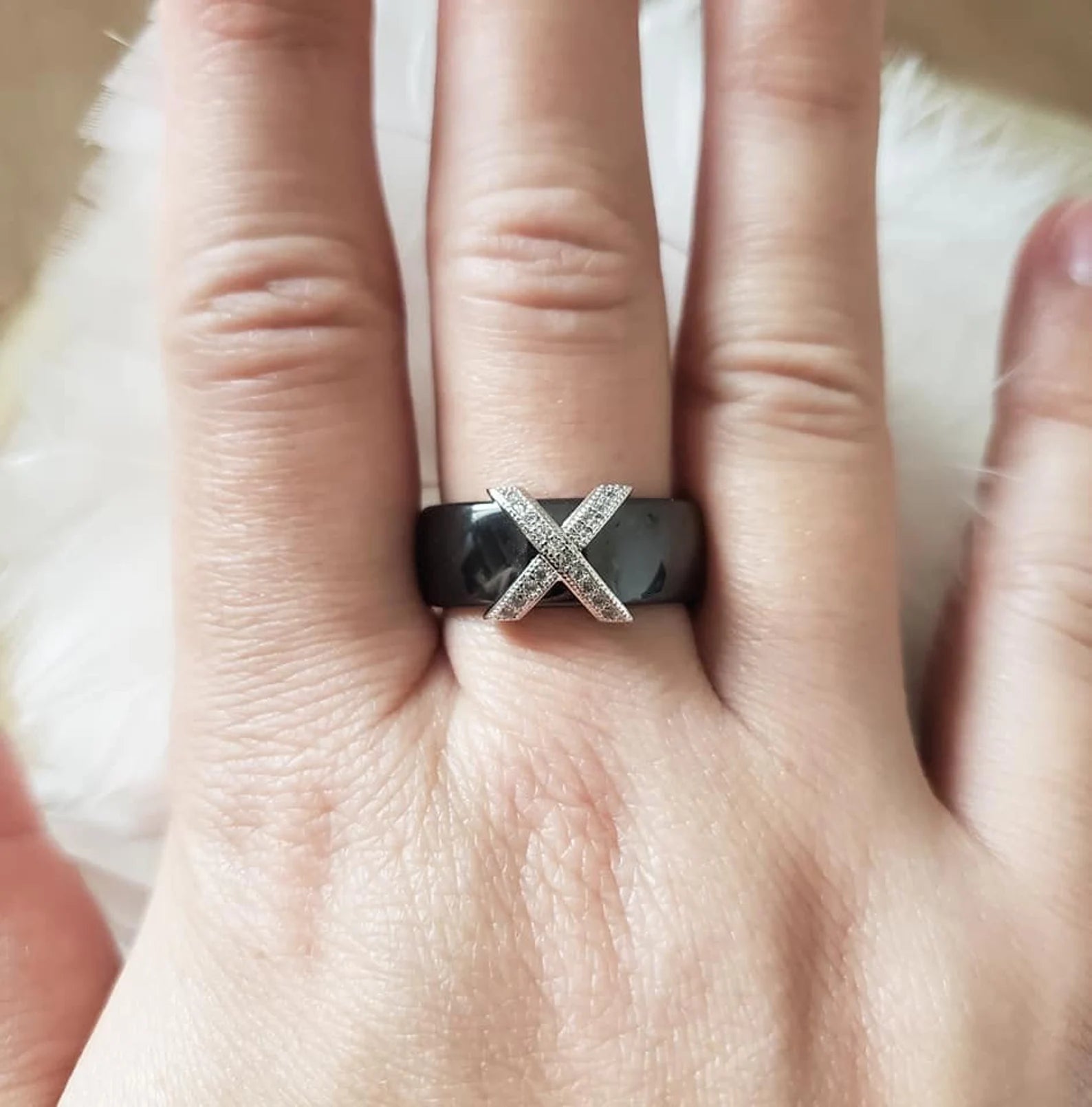 Blackwhite ceramic and stainless steel ring