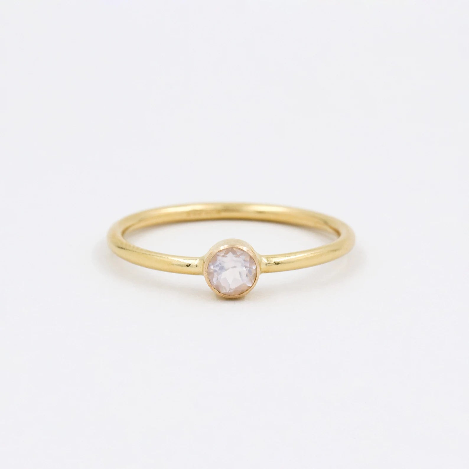 Rose quartz ring