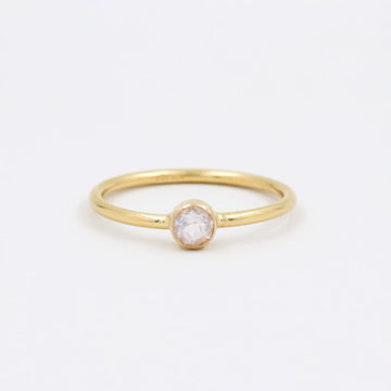 Rose quartz ring