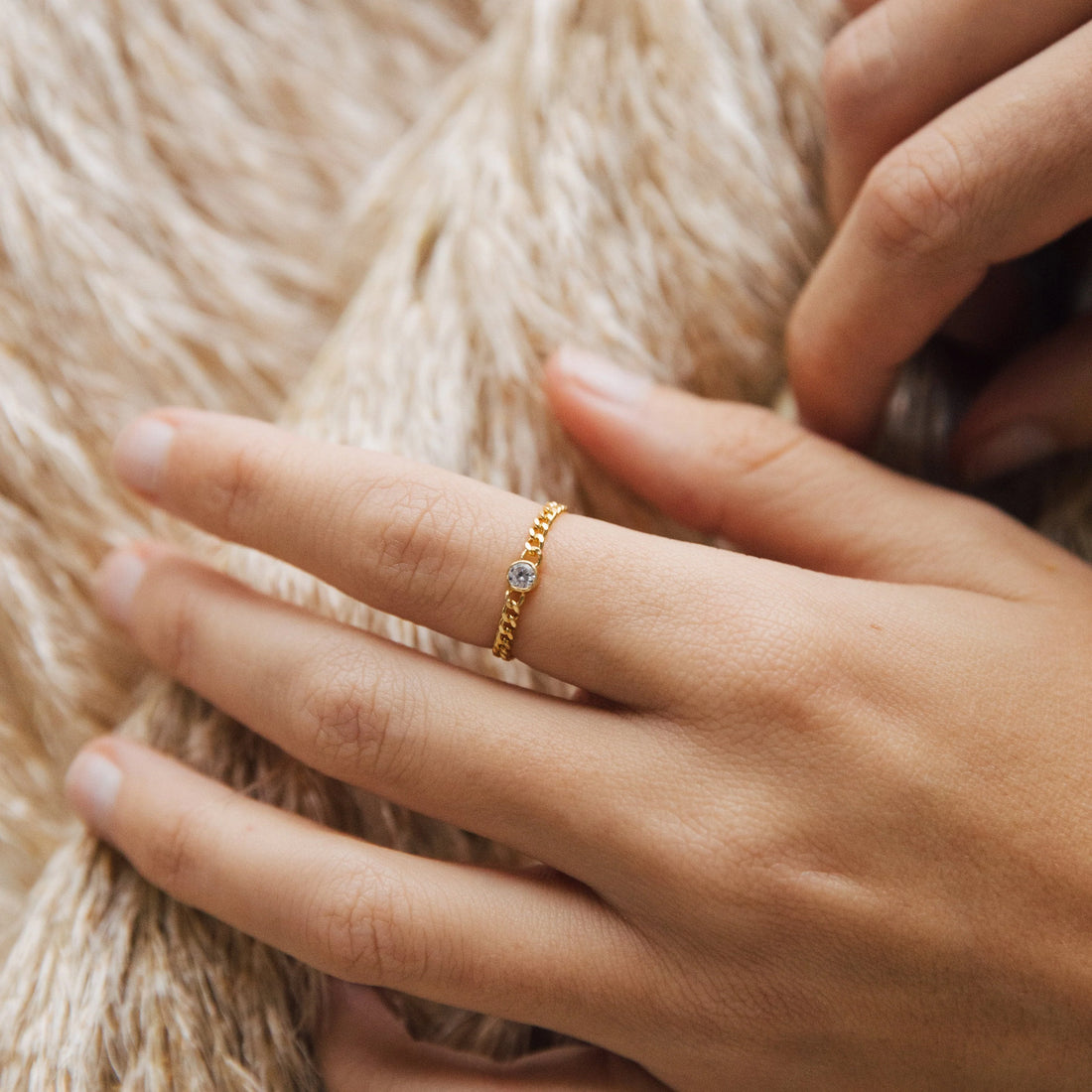 Curb Chain Birthstone Ring