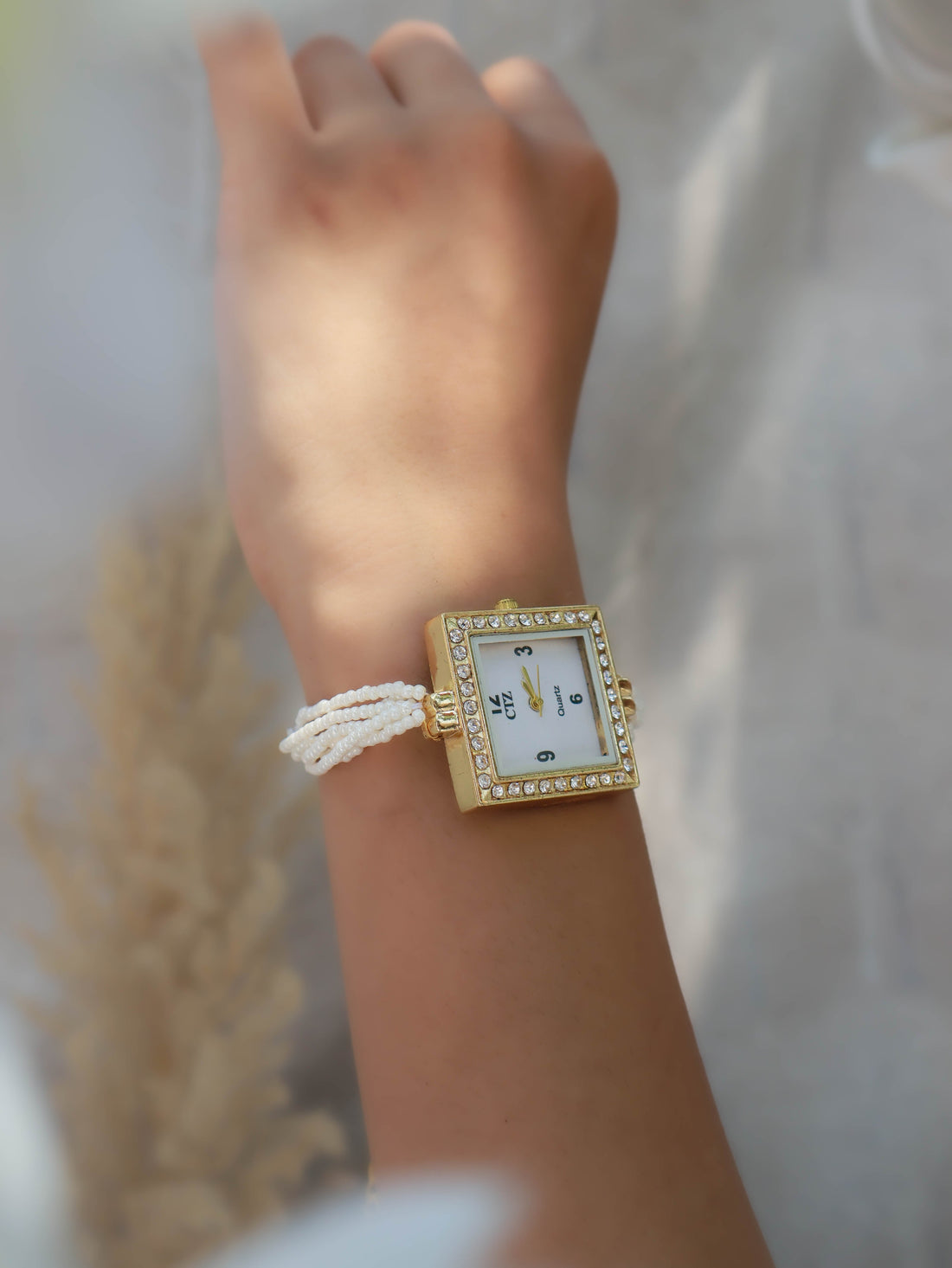 Pearls Wrist fashion Watch